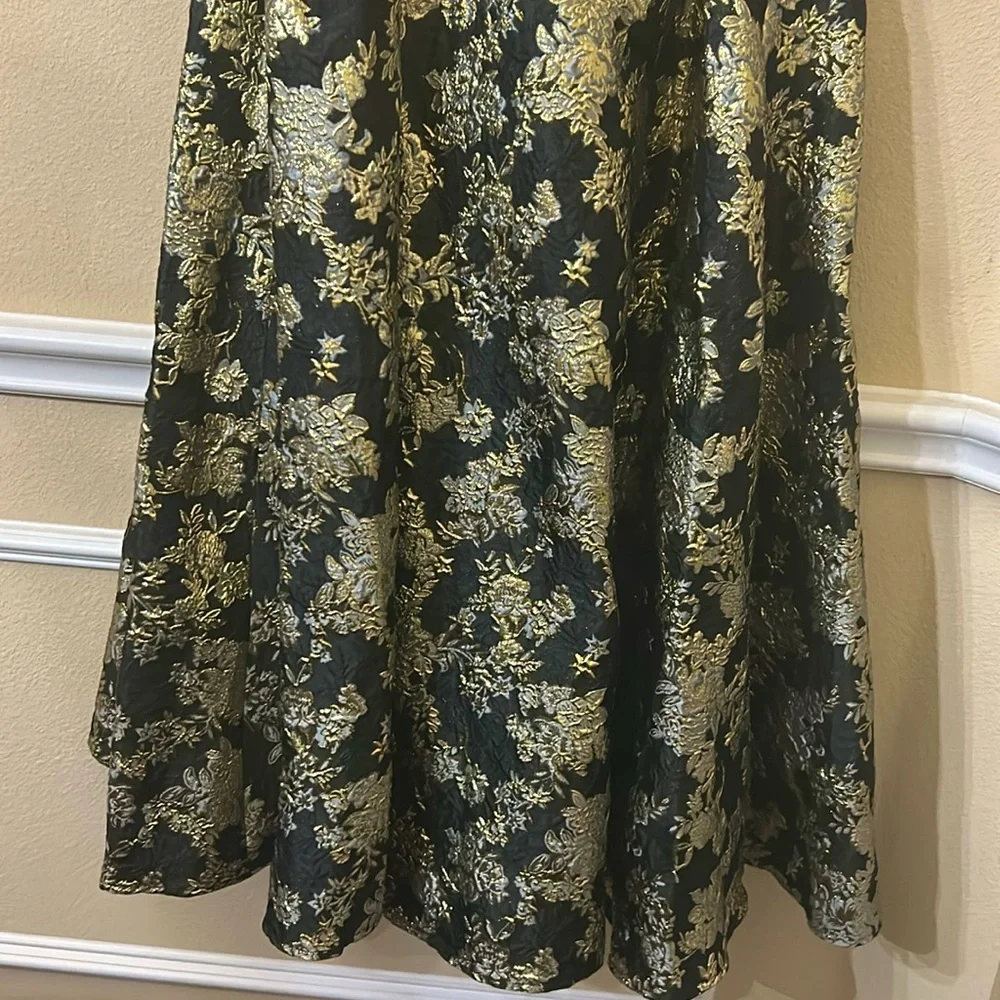 NWT Antonio Melani Morgan
Sleeveless Square Neck
Jacquard A-Line Midi Dress - Picture 9 of 16